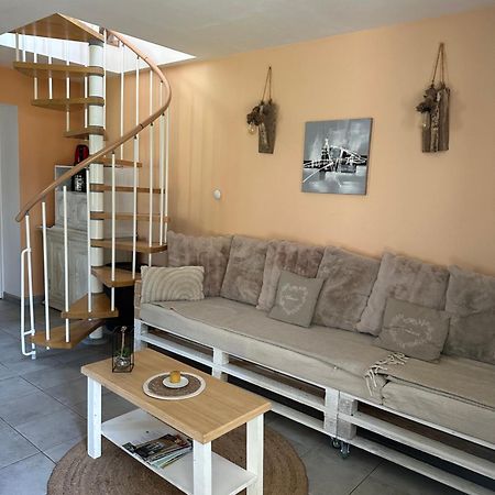 Gite La Grande Racinaie Cre-sur-Loir Exterior foto